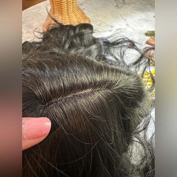 Unknown Amazon Black Wig Soft Synthetic Fibers with Trimmed Bangs - Only triedon - Picture 2 of 10